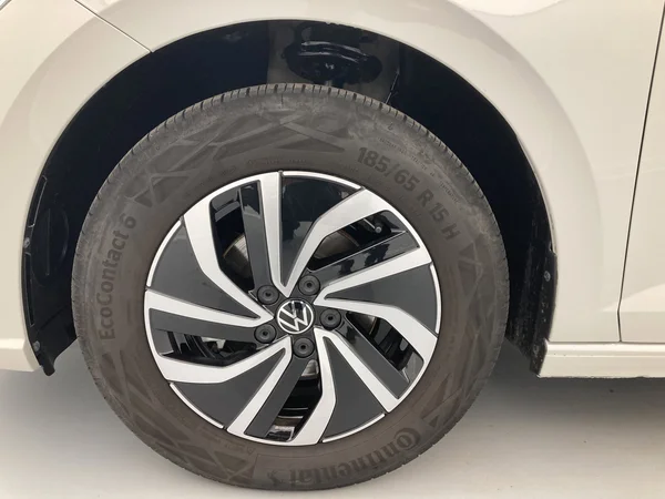 VOLKSWAGEN Polo (2025) — foto 24 van 36