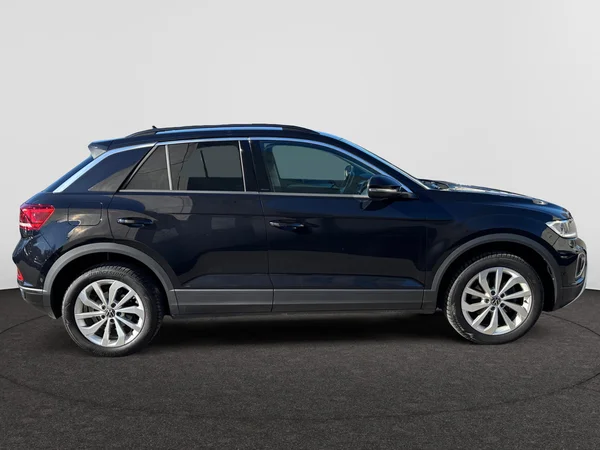 VOLKSWAGEN T-Roc (2022) — foto 19 van 21