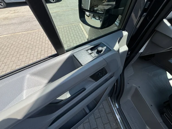 VOLKSWAGEN Crafter 35 Fou Mwb Hr (2025) — foto 5 van 23