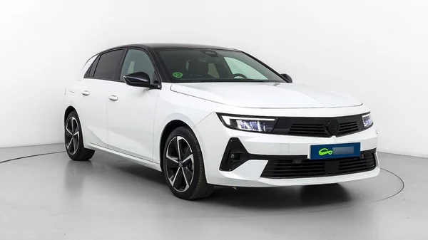 Opel Astra (2024) — foto 41 van 43