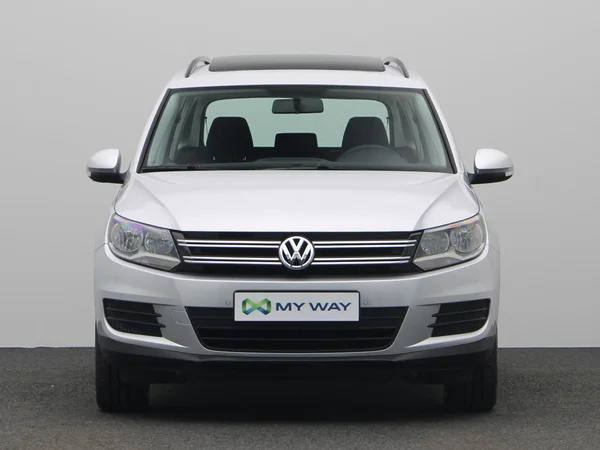 VOLKSWAGEN Tiguan (2016) — foto 15 van 19