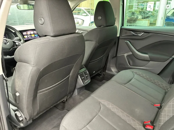 SKODA Kamiq (2023) — foto 10 van 24