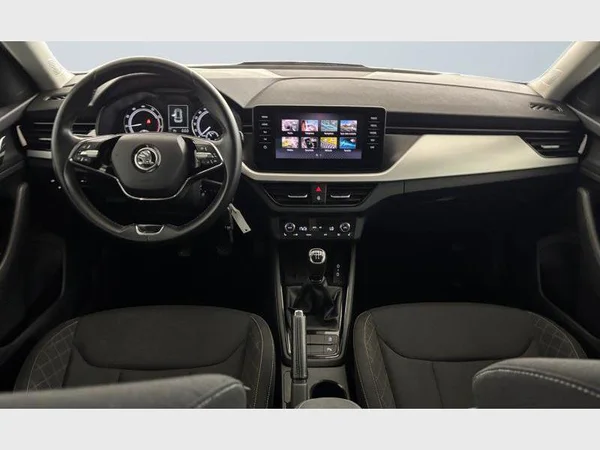 Skoda Kamiq (2021) — foto 2 van 15
