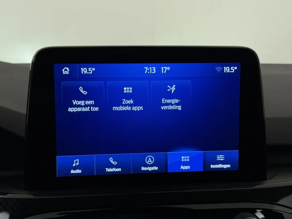 FORD Kuga (2023) — foto 13 van 29