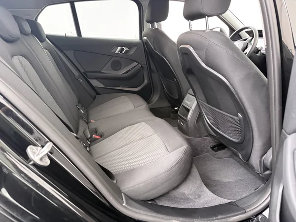 BMW 118 (2024) — foto 5 van 25