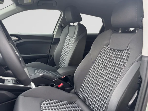 AUDI A1 Sportback (2025) — foto 2 van 21