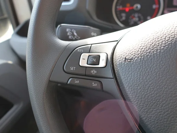 Volkswagen Crafter (2020) — foto 11 van 23