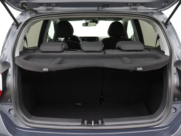 HYUNDAI i10 (2025) — foto 8 van 25
