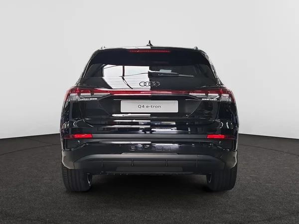 AUDI Q4 e-tron (2024) — foto 22 van 24