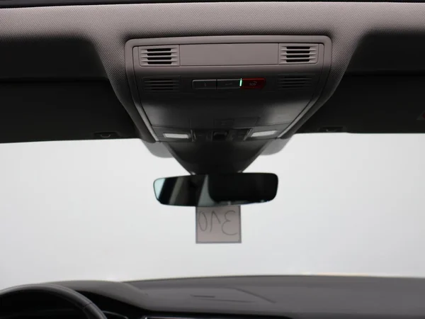 VOLKSWAGEN Tiguan Allspace (2021) — foto 21 van 31