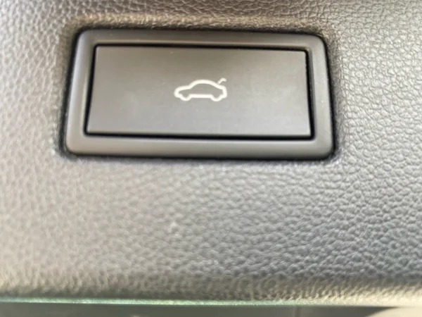 VOLKSWAGEN Tiguan (2023) — foto 5 van 19