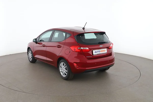 Ford Fiesta (2018) — foto 10 van 16