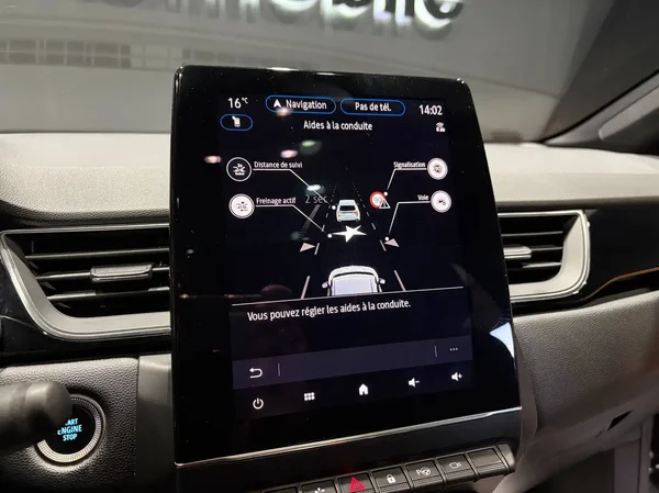 Renault Captur (2022) — foto 7 van 29