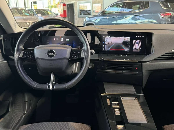 Opel Astra Sports Tourer (2024) — foto 16 van 16