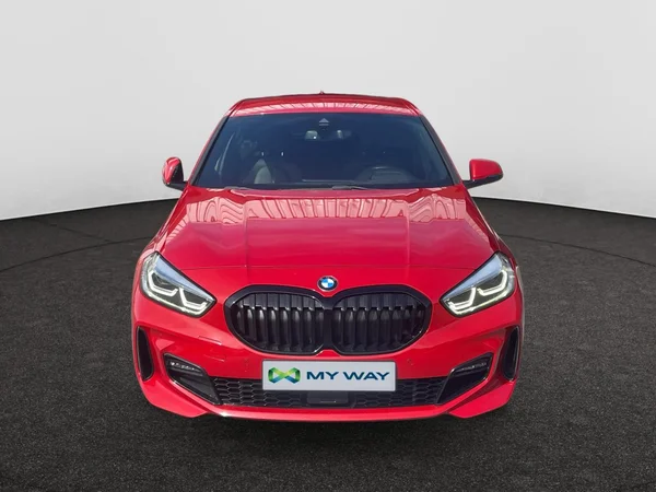 BMW 118 Hatch (2020) — foto 17 van 21