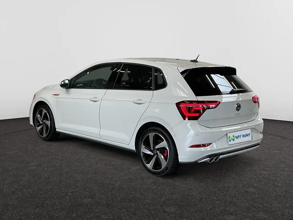 VOLKSWAGEN Polo GTI (2024) — foto 16 van 22