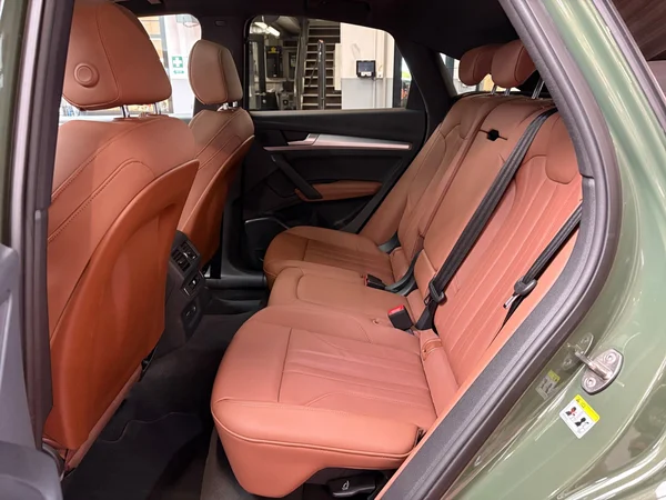 AUDI Q5 Sportback PHEV (2023) — foto 14 van 22
