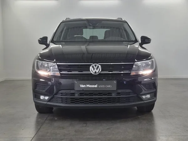 Volkswagen Tiguan (2018) — foto 12 van 23