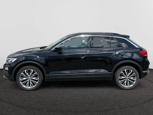 VOLKSWAGEN T-Roc (2020) — foto 12 van 20