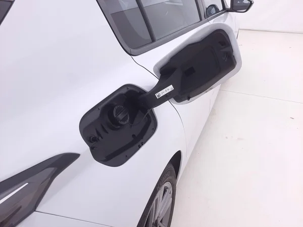 Peugeot 308 (2023) — foto 8 van 19