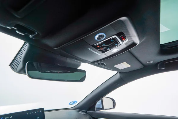 BYD Seal U PHEV (2024) — foto 24 van 45