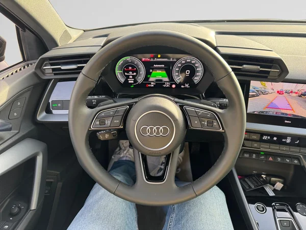 AUDI A3 Allstreet PHEV (2025) — foto 4 van 24
