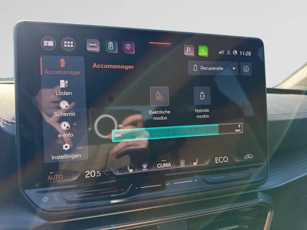 CUPRA Leon ST e-Hybrid (PHEV) (2025) — foto 5 van 19