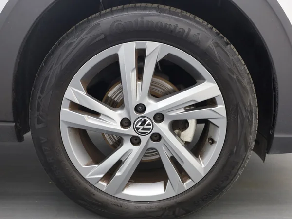 VOLKSWAGEN Taigo (2024) — foto 19 van 19