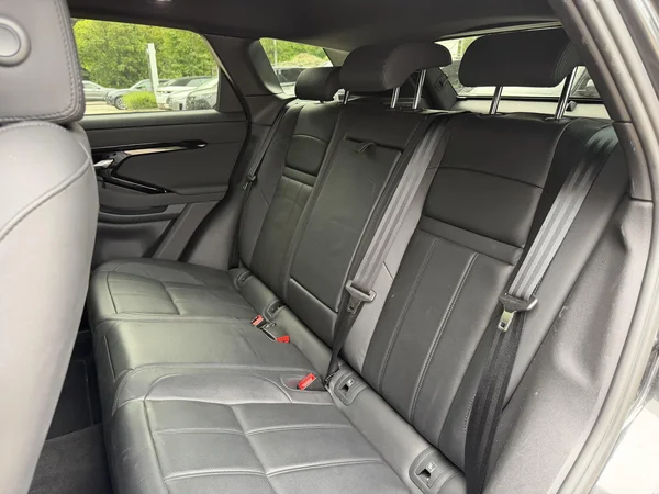 Land Rover Range Rover Evoque (2023) — foto 8 van 18