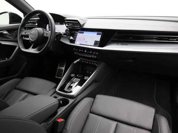AUDI A3 Sportback (2025) — foto 15 van 21