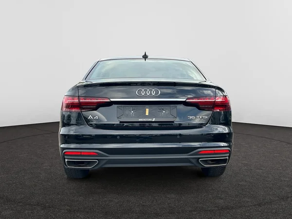 AUDI A4 (2023) — foto 19 van 24