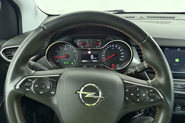 Opel Crossland (2021) — foto 14 van 28