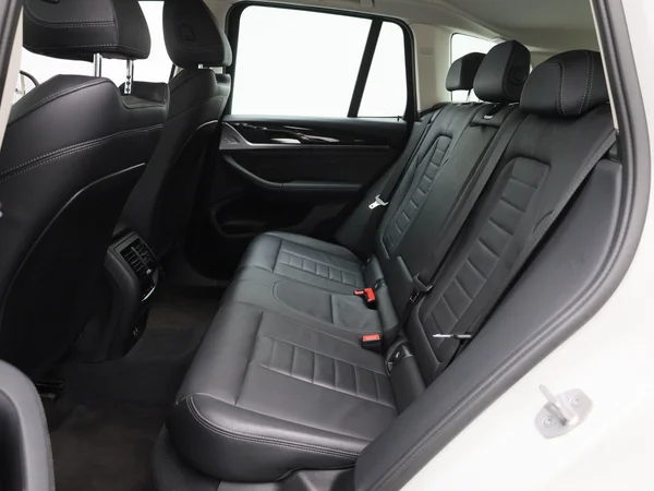 BMW X3 (2023) — foto 5 van 42