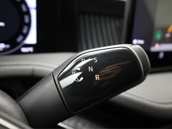 SKODA Superb Combi Dsl (2024) — foto 13 van 25