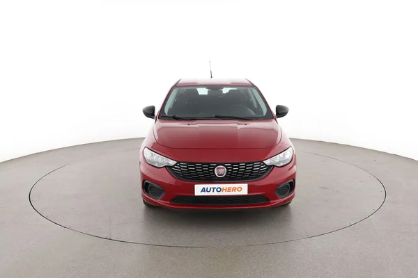 Fiat Tipo (2017) — foto 15 van 16
