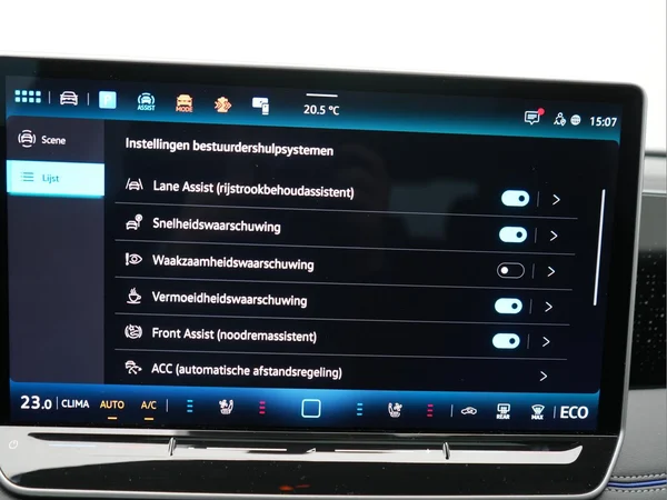 VOLKSWAGEN Tiguan eHybrid (PHEV) (2025) — foto 28 van 41