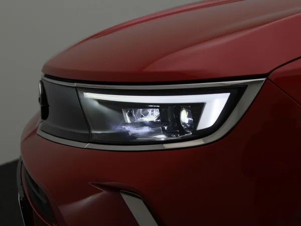 Opel Mokka-e (2022) — foto 7 van 36
