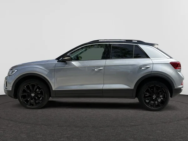 VOLKSWAGEN T-Roc (2023) — foto 12 van 24