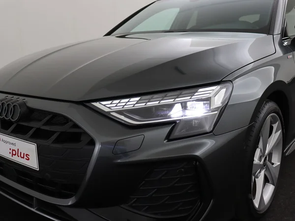 AUDI A3 Sportback (2025) — foto 8 van 18