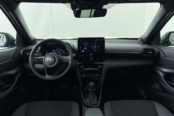 Toyota Yaris Cross Hybrid (HEV) (2026) — foto 16 van 16