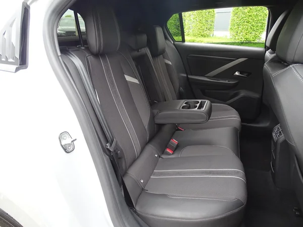 Opel Astra (2025) — foto 7 van 22