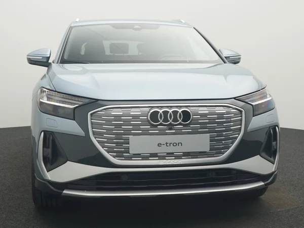 AUDI Q4 e-tron (2025) — foto 16 van 20