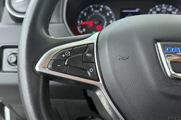 Dacia Duster (2018) — foto 5 van 20