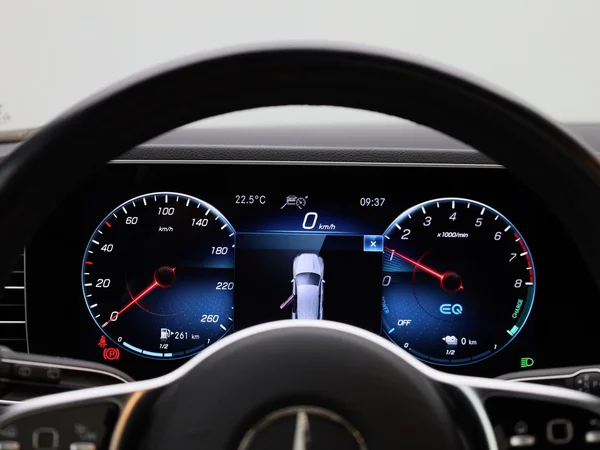 Mercedes-Benz GLE (2022) — foto 57 van 58
