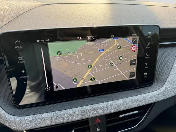 SKODA Scala (2024) — foto 15 van 15