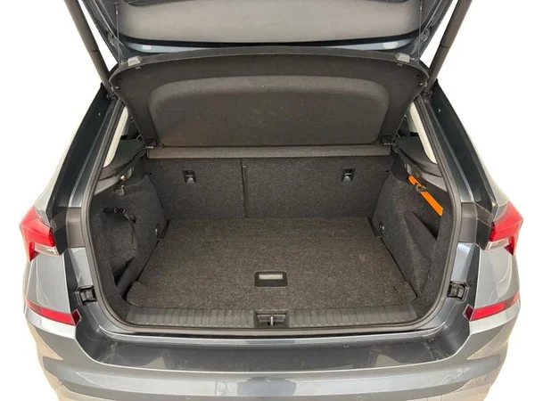 SKODA Kamiq (2020) — foto 10 van 27