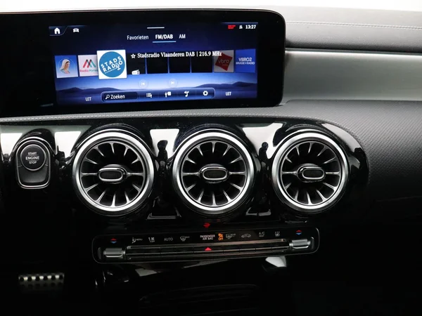 Mercedes-Benz CLA (2026) — foto 9 van 32