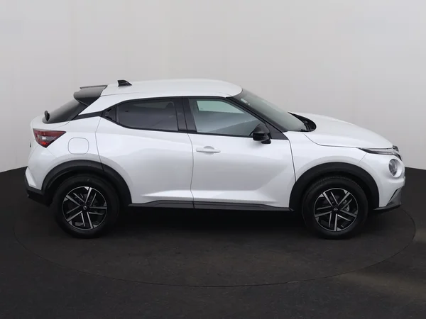 NISSAN Juke (2024) — foto 23 van 27