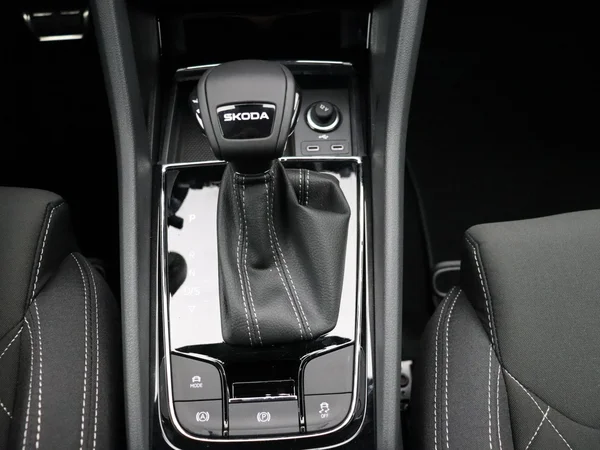Škoda Karoq (2026) — foto 16 van 28
