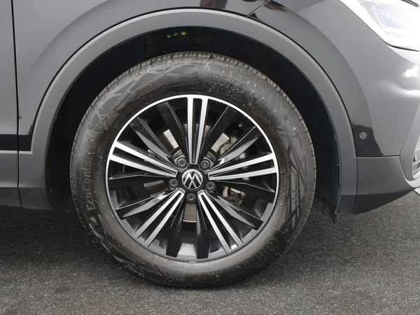 VOLKSWAGEN Tiguan (2024) — foto 27 van 28